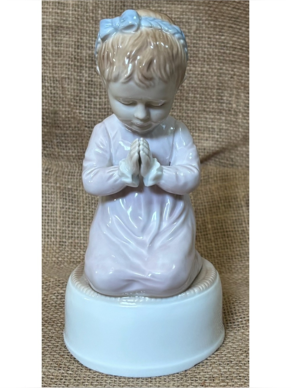 Vintage Roman Praying Girl Child Stationary Music Box Wind Up Brahams Lullaby